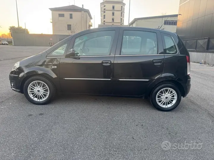Lancia Musa 2010 photo 5