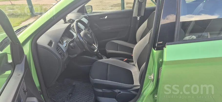 Skoda Fabia 2016 photo 2