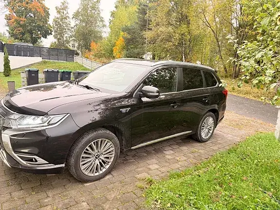 Mitsubishi Outlander 2020 photo 2