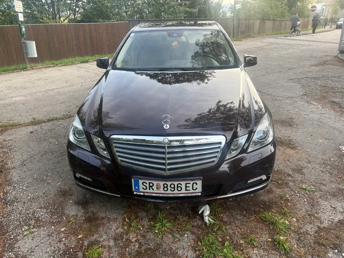 Mercedes-Benz E-Class 2010 photo 3