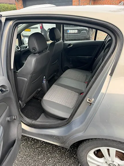 Opel Corsa 2011 photo 5