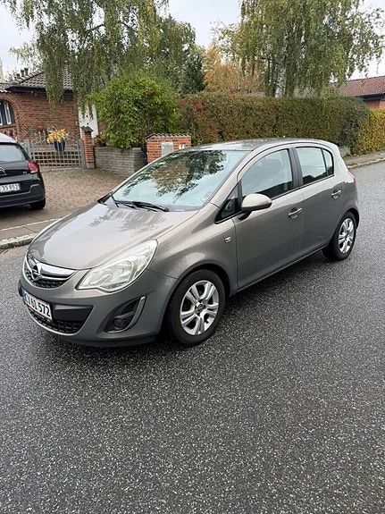 Opel Corsa 2011 photo 3