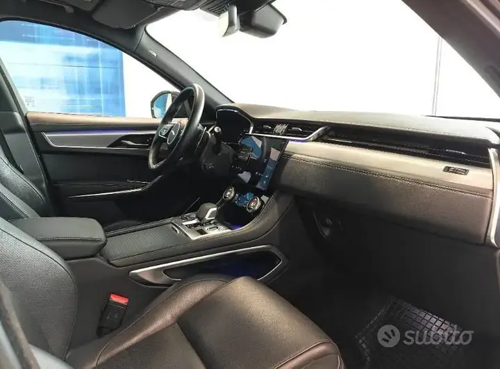 Jaguar F-Pace 2023 photo 5