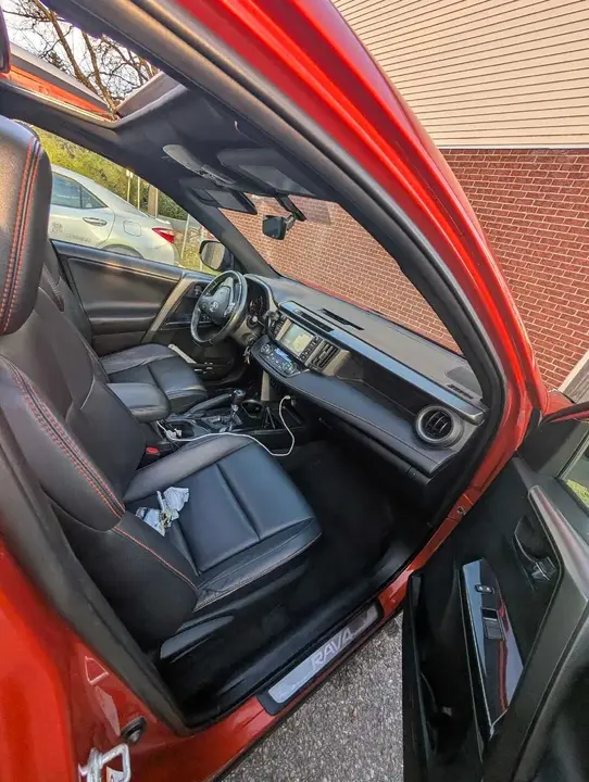 Toyota Rav4 2016 photo 2