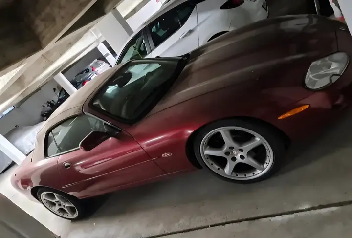 Jaguar Xk8 2000 photo 2