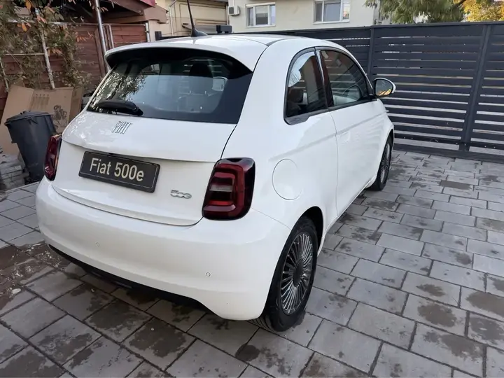 Fiat 500E 2021 photo 3