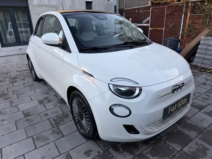 Fiat 500E 2021 photo 2