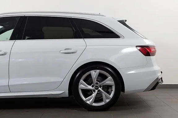 Audi A4 2023 photo 5