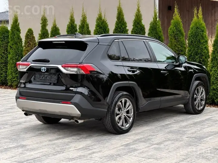 Toyota Rav4 2022 photo 3