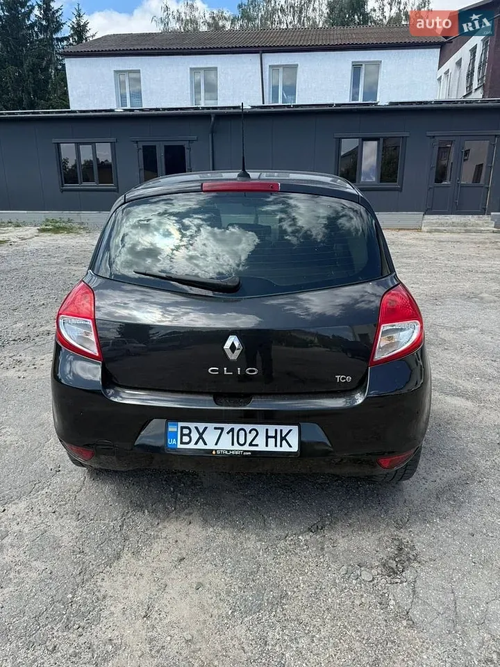Renault Clio 2012 photo 3