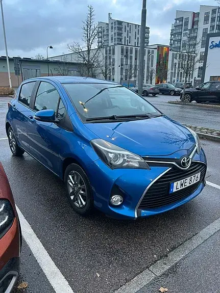 Toyota Yaris 2015 photo 2