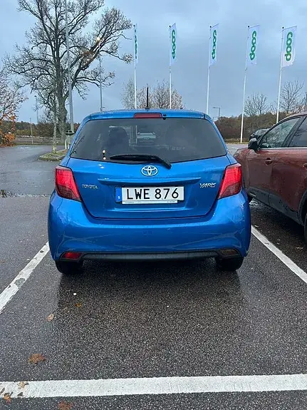 Toyota Yaris 2015 photo 4