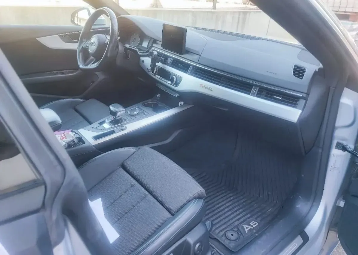Audi A5 2017 photo 2