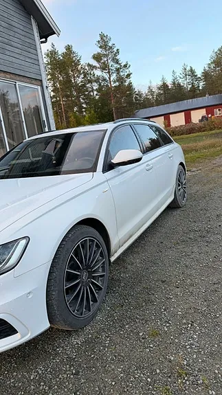 Audi A6 2013 photo 2