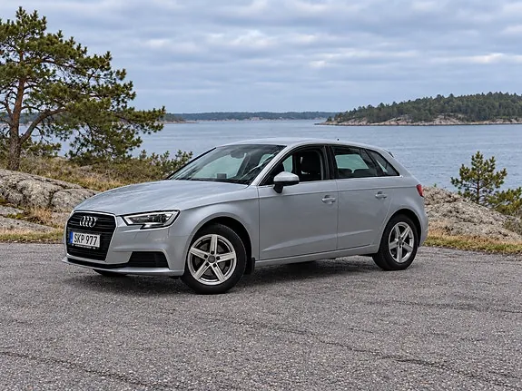Audi A3 2018 photo 2