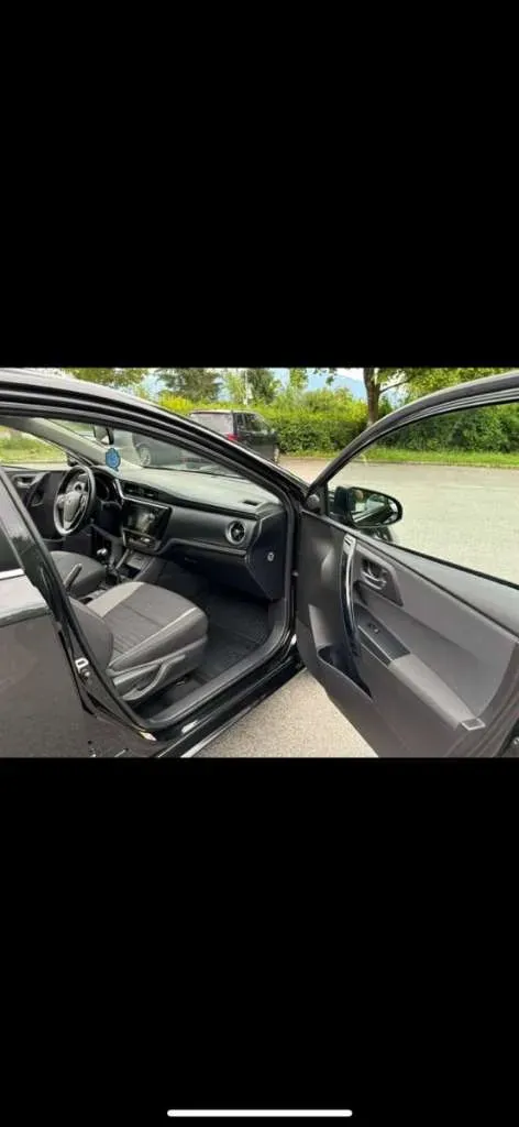 Toyota Auris 2016 photo 3