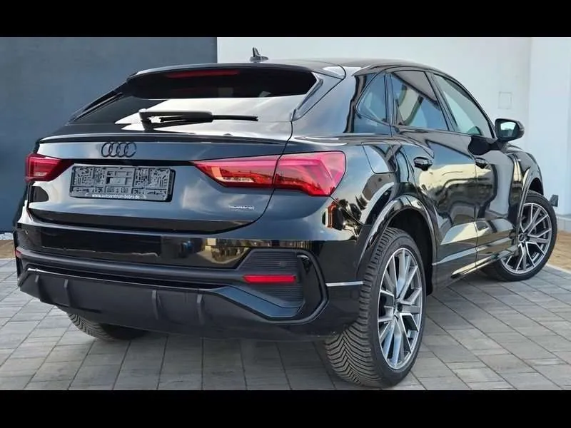 Audi Q3 2020 photo 5