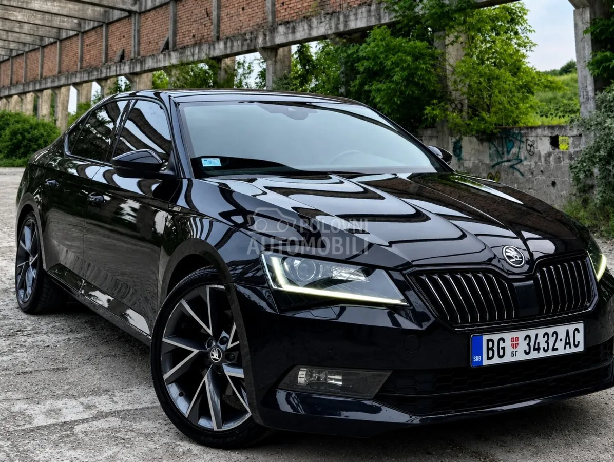 Skoda Superb 2018 photo 2