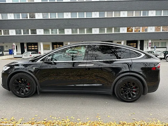 Tesla Model X 2019 photo 2