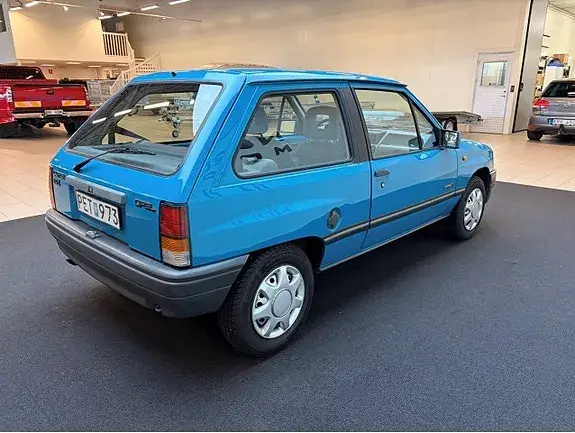 Opel Corsa 1993 photo 4