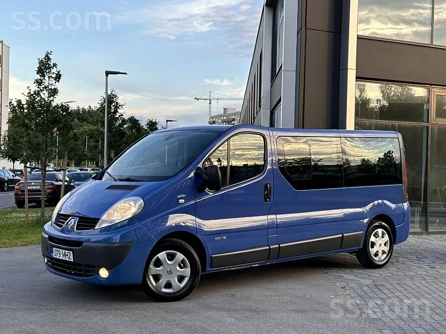 Renault Trafic 2012 photo 3