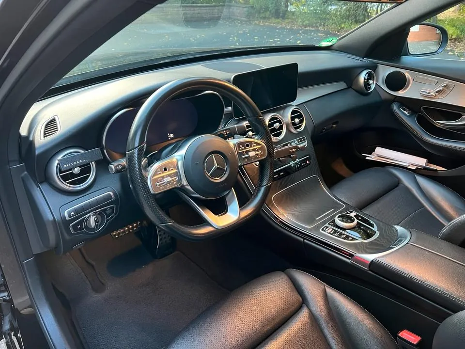 Mercedes-Benz C220