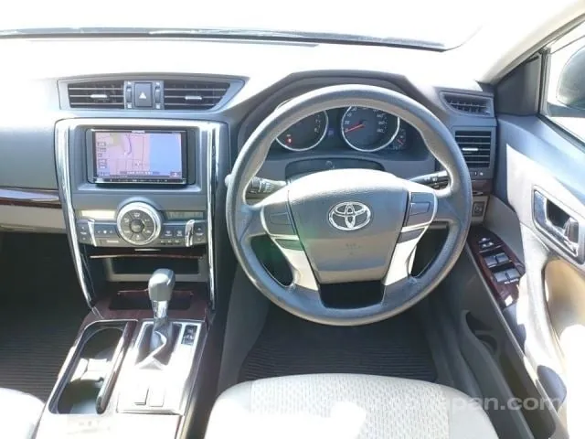 Toyota Mark X 2011 photo 4