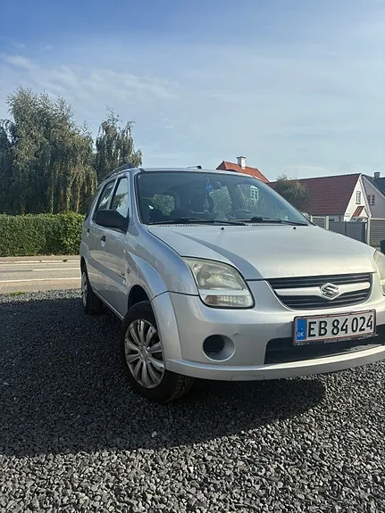 Suzuki Ignis 2005 photo 2