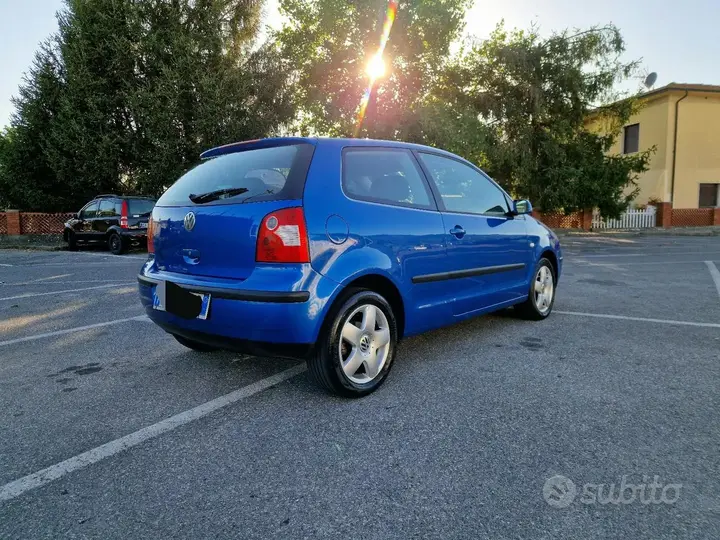 Volkswagen Polo 2002 photo 3