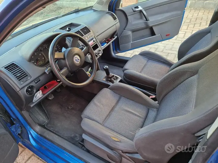 Volkswagen Polo 2002 photo 4