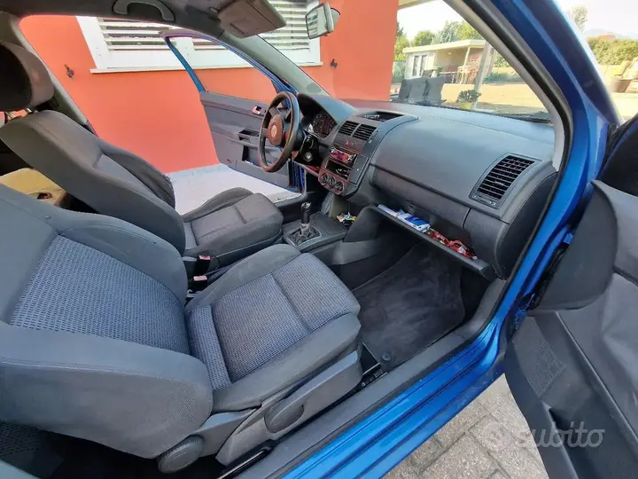 Volkswagen Polo 2002 photo 5