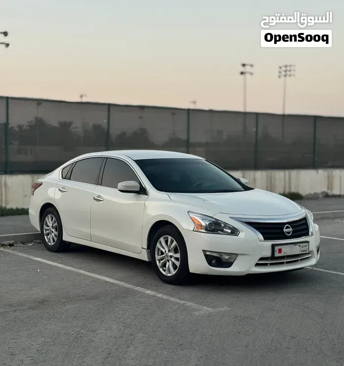 Nissan Altima 2014 photo 2
