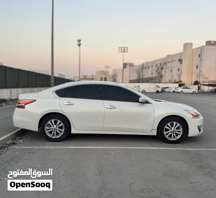 Nissan Altima 2014 photo 3