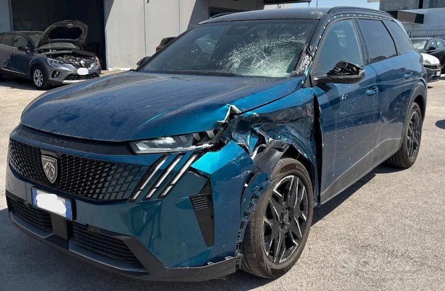 Peugeot 5008