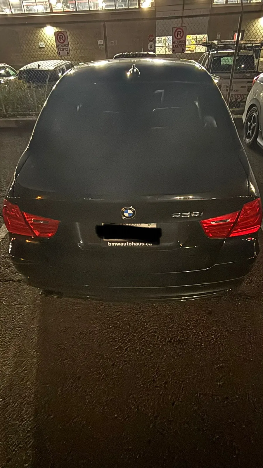 BMW 3Series 2011 photo 3
