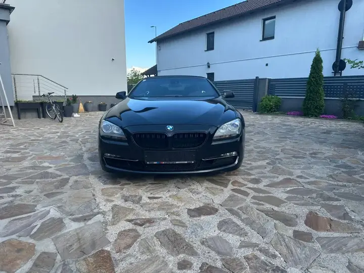 BMW 6 Series 2011 photo 2