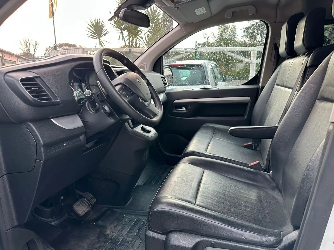 Peugeot Traveller 2020 photo 5