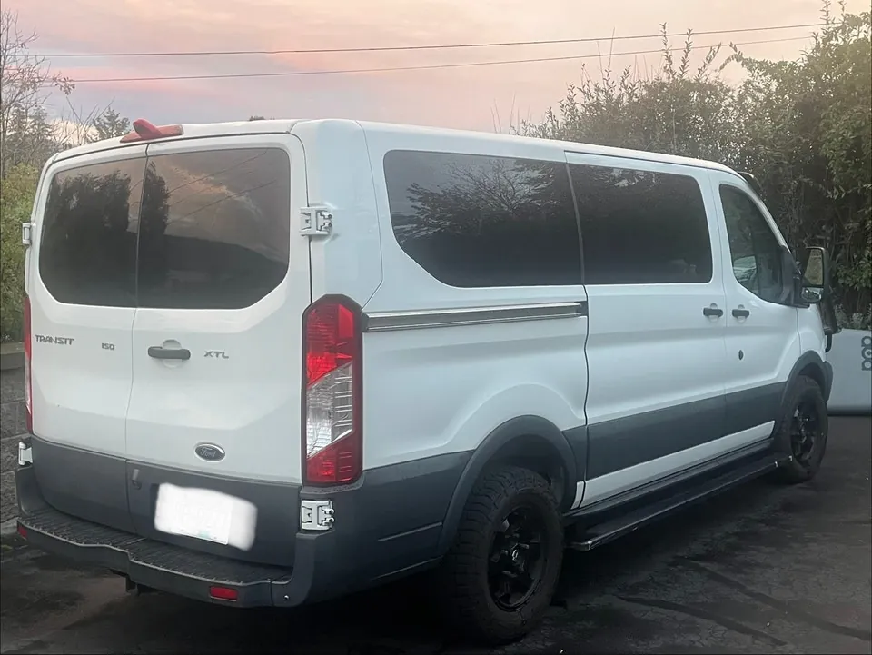 Ford Transit Passenger 2017 photo 4