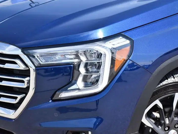 GMC Terrain 2023 photo 3