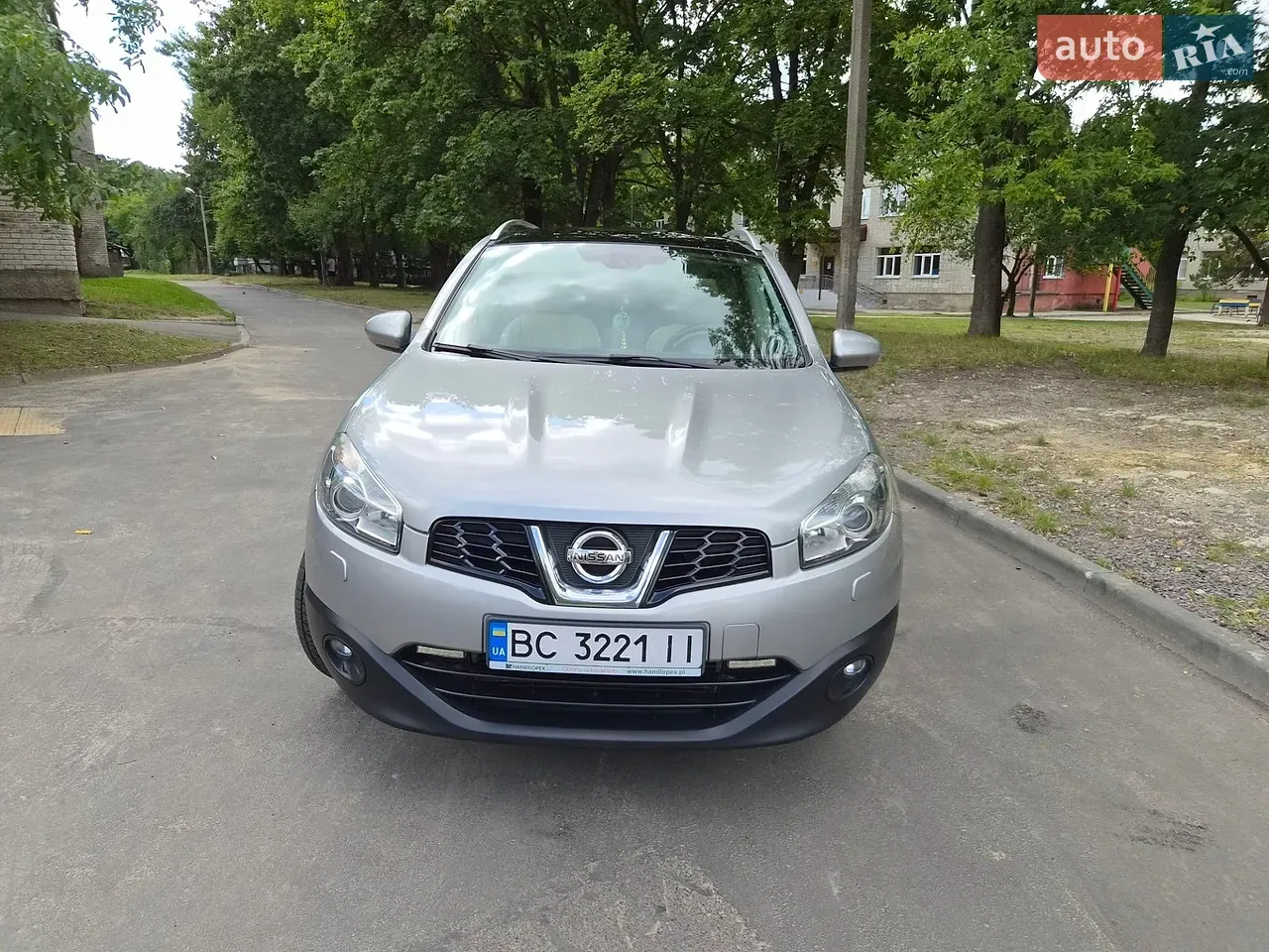 Nissan Qashqai 2010 photo 2