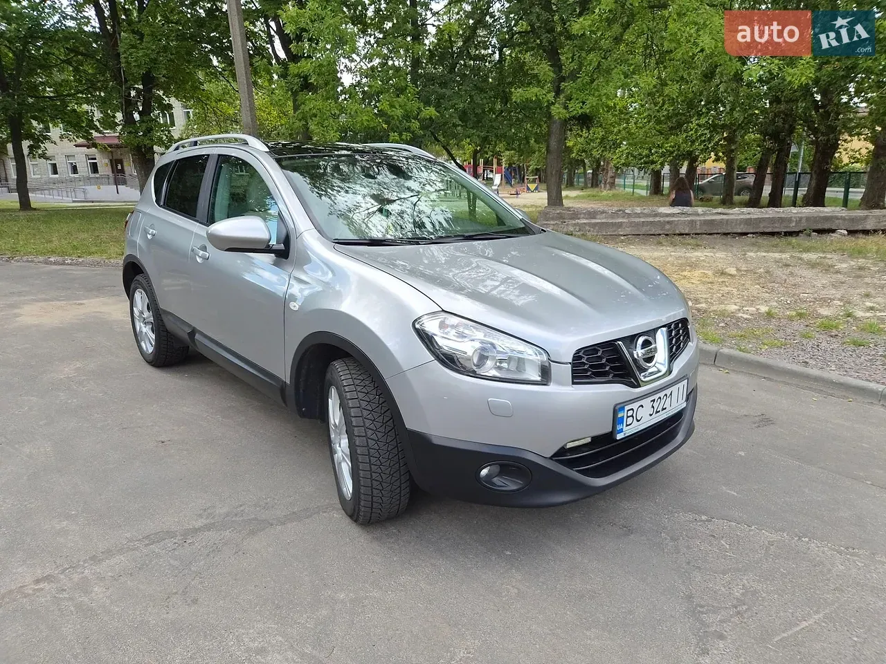 Nissan Qashqai 2010 photo 5