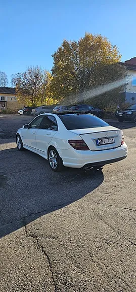 Mercedes-Benz C220 2011 photo 3