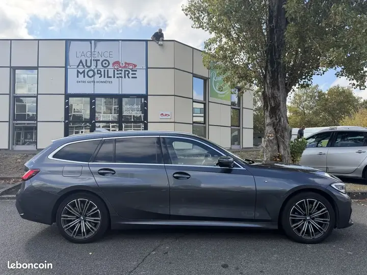 BMW 3 Series 2021 photo 2