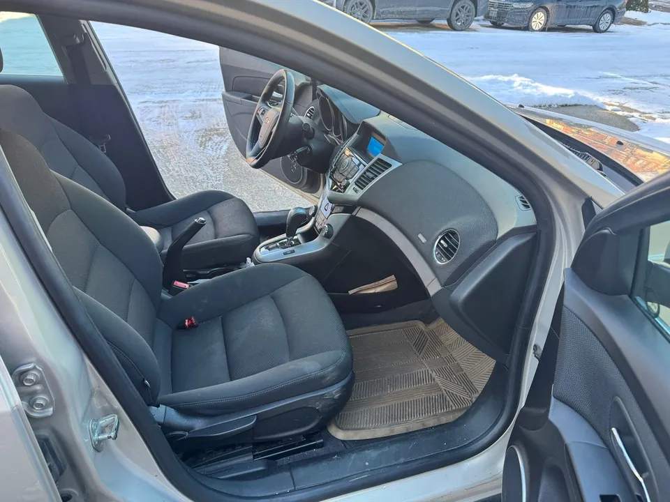 Chevrolet Cruze 2012 photo 5