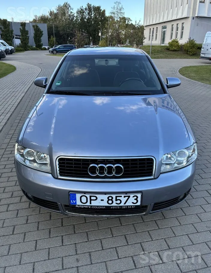 Audi A4 2003 photo 3