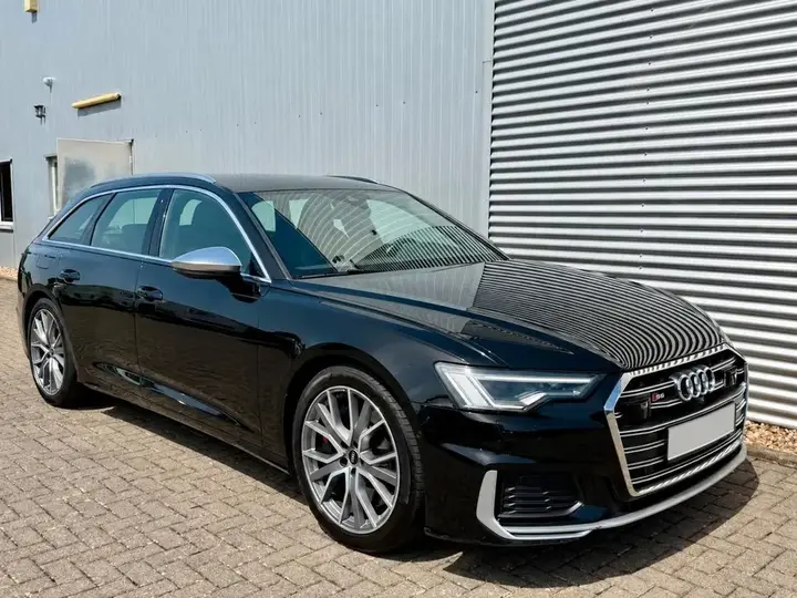 Audi S6 Avant