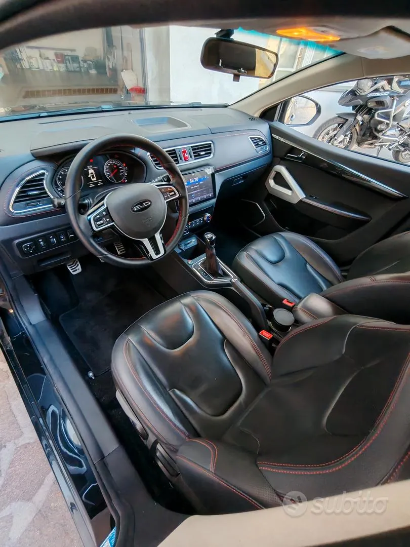 Volkswagen Golf 2022 photo 5
