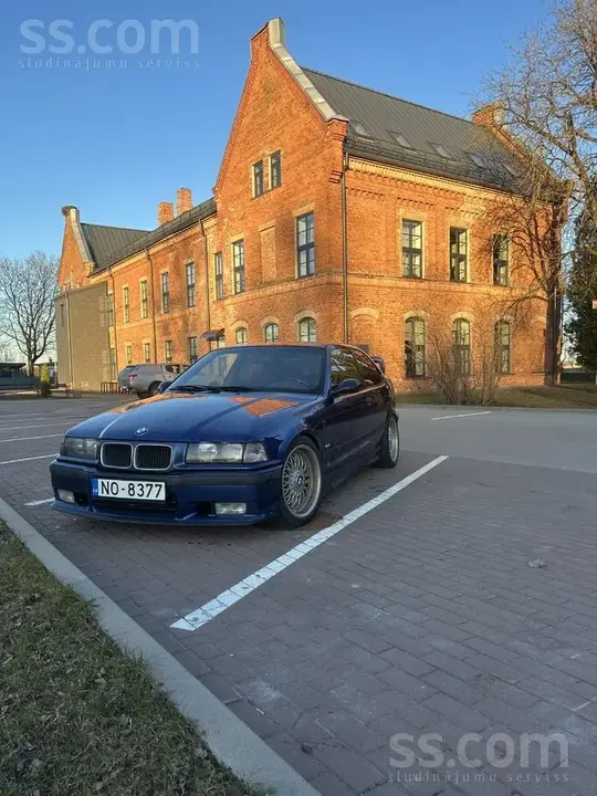 BMW 318