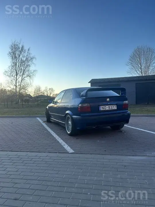 BMW 318 1996 photo 4
