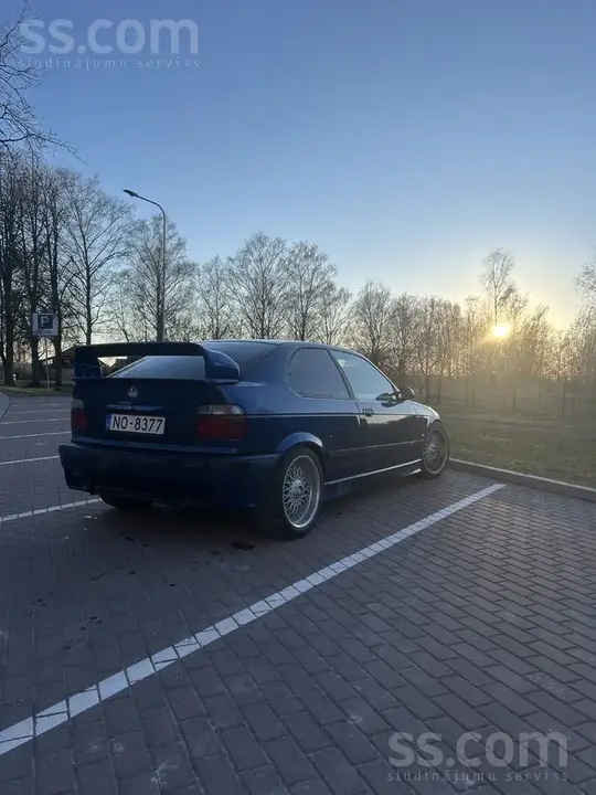 BMW 318 1996 photo 3